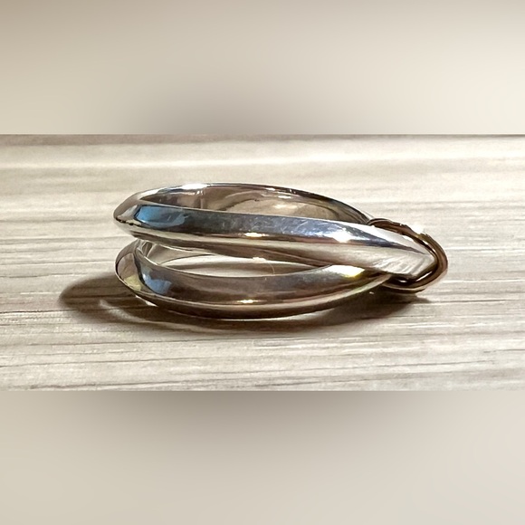 Vintage Designer Signed Sterling Silver & Gold Crossover Modernist Ring, Size 7 - Picture 5 of 11